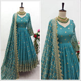 Launching New Đěsigner Gwon With Pent Dupatt Set