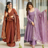 Heavy Designer Party Wear Look Gown