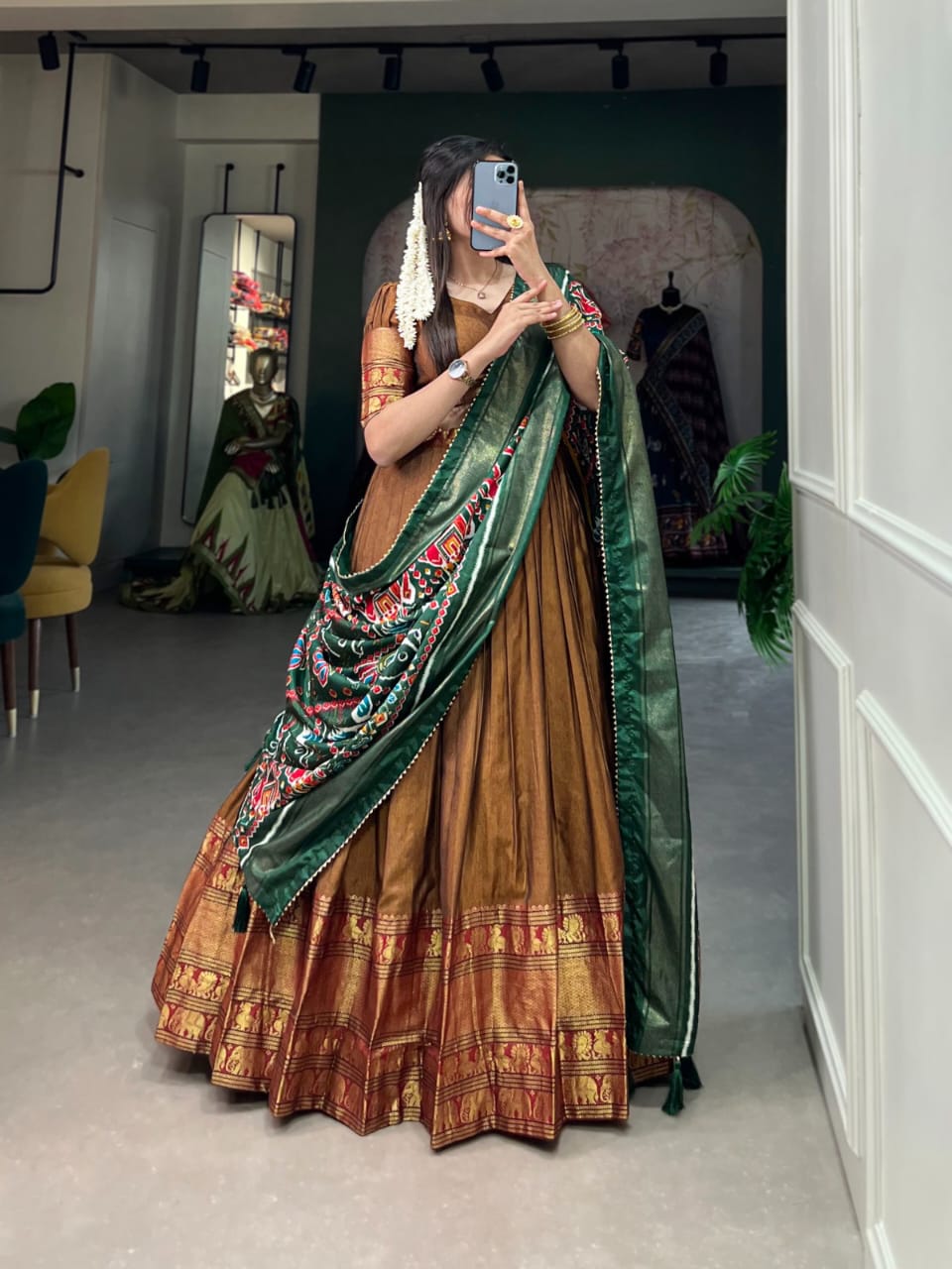 Treditional  Dola Silk Lehenga