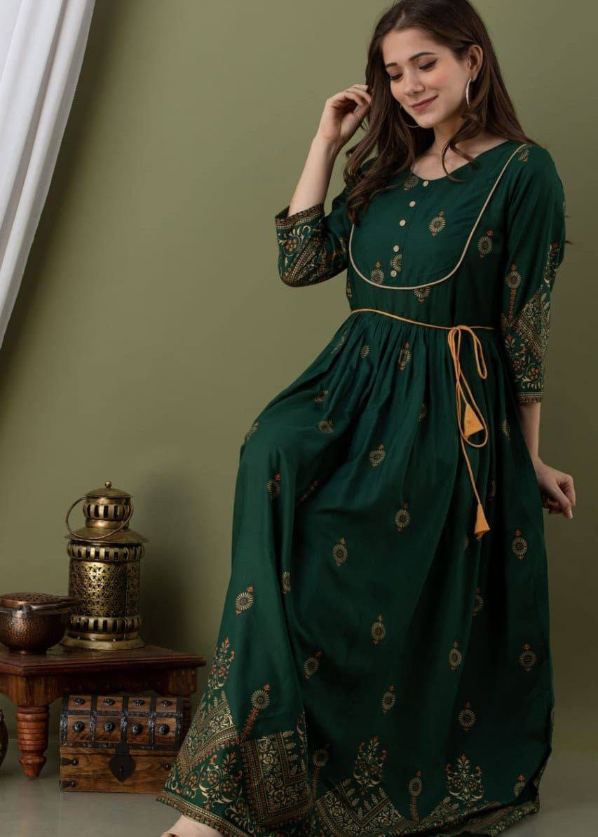 Beautifull Heavy Reyon  Dailywear Kurti Gown