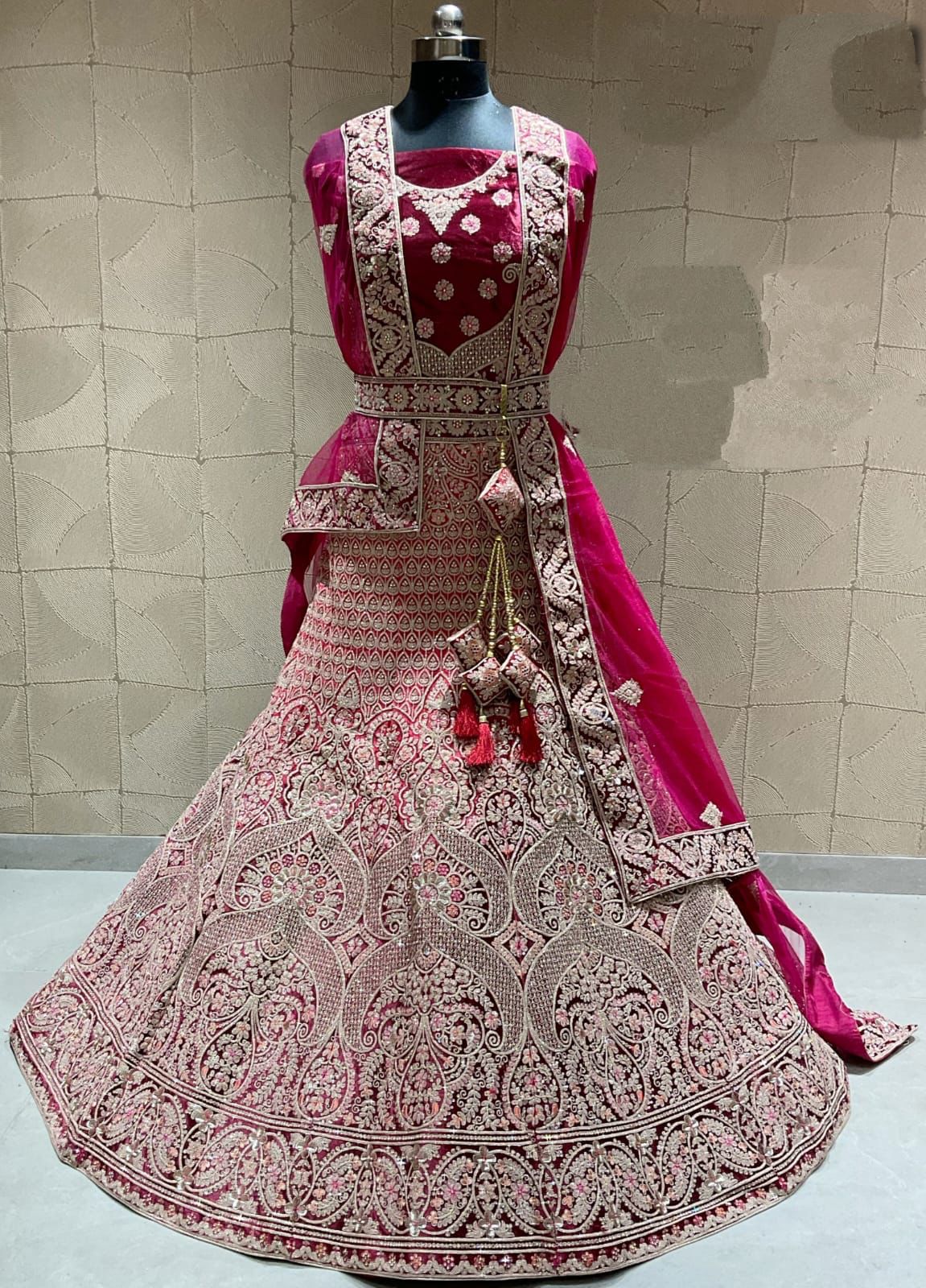 Heavy bridal wedding lahenga