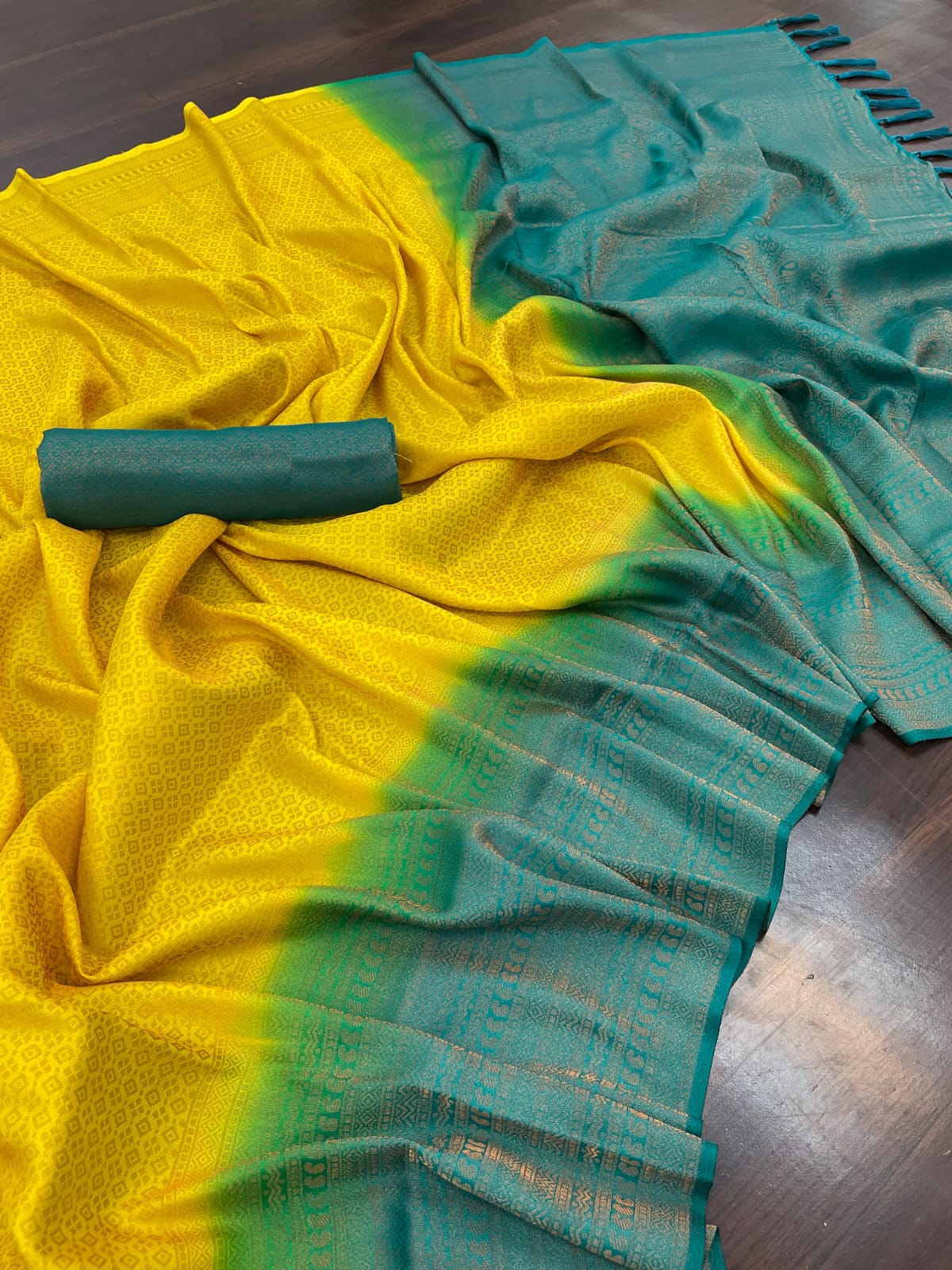 Kubera Pattu Silk Saree Rich Pallu