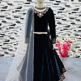 Presenting New  Đěsigner Heavy Viscose Velvet Lehenga Choli