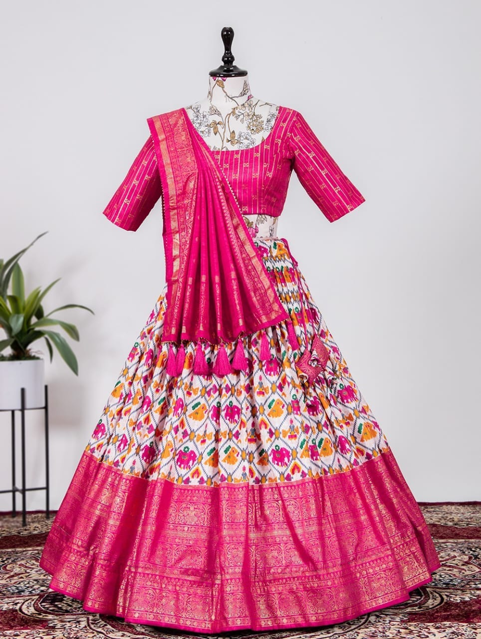 Treditional Designer Lahenga