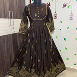 Beautifull Heavy Reyon  Dailywear Kurti Gown