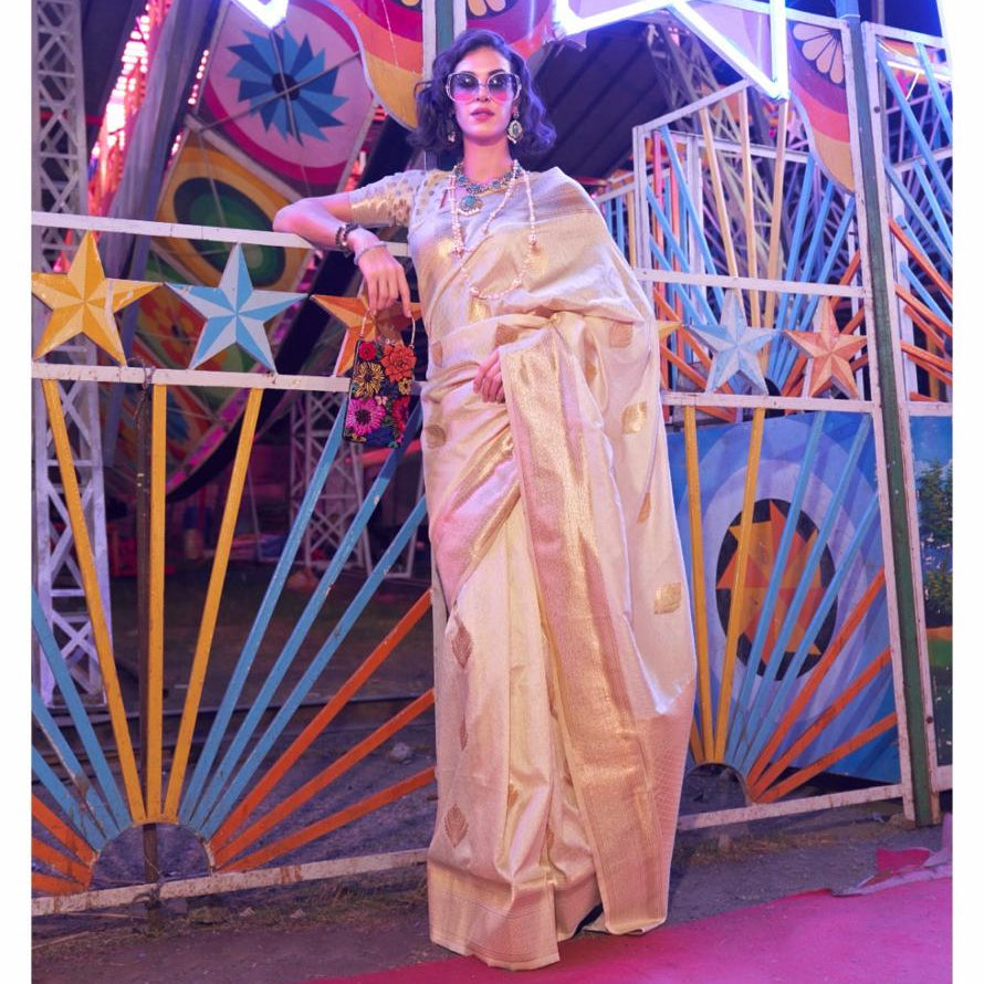 Karnival Handlloom Weaving Silk Saree