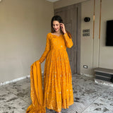 Đěsigner Anarkali Suit In New Fancy Style