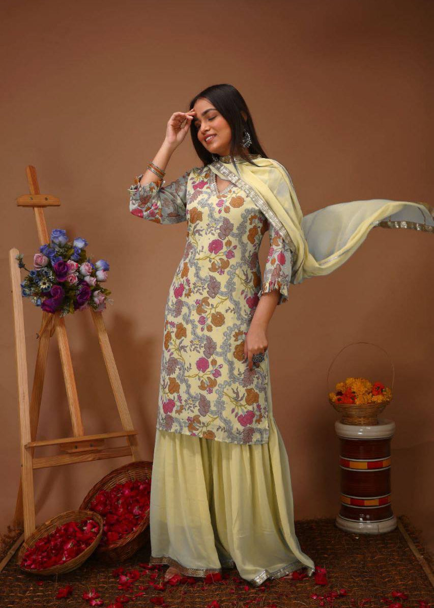 Featuring beautiful Set with short anarkali top