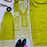 Beautifull Pakistani Embroidered Suit