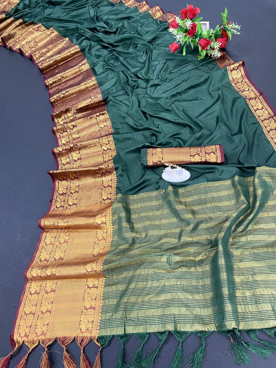 Banarasi silk Jacquard sare