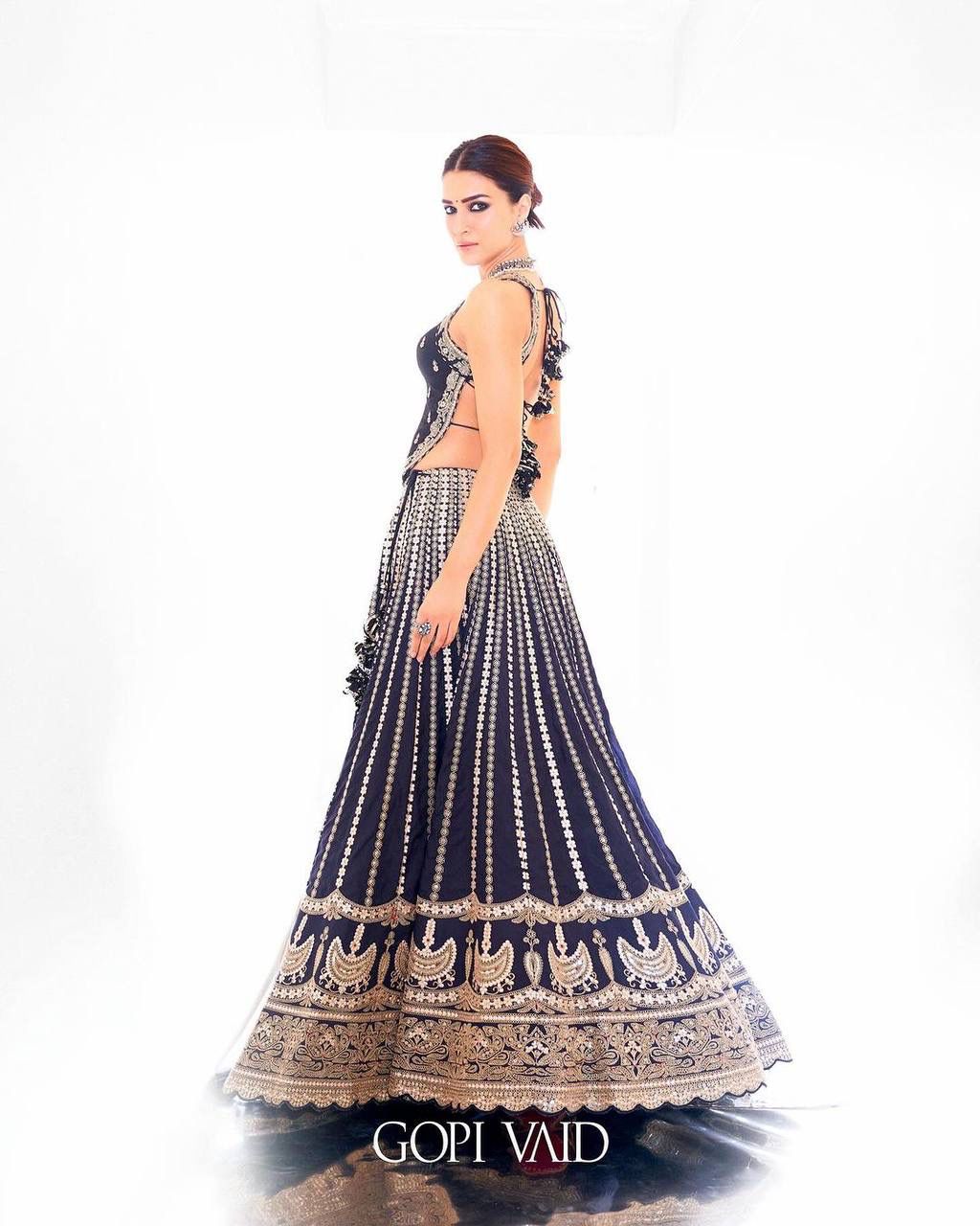 BRIDAL WEAR HEAVY  MIRROR WORK LEHENGAS CHOLI