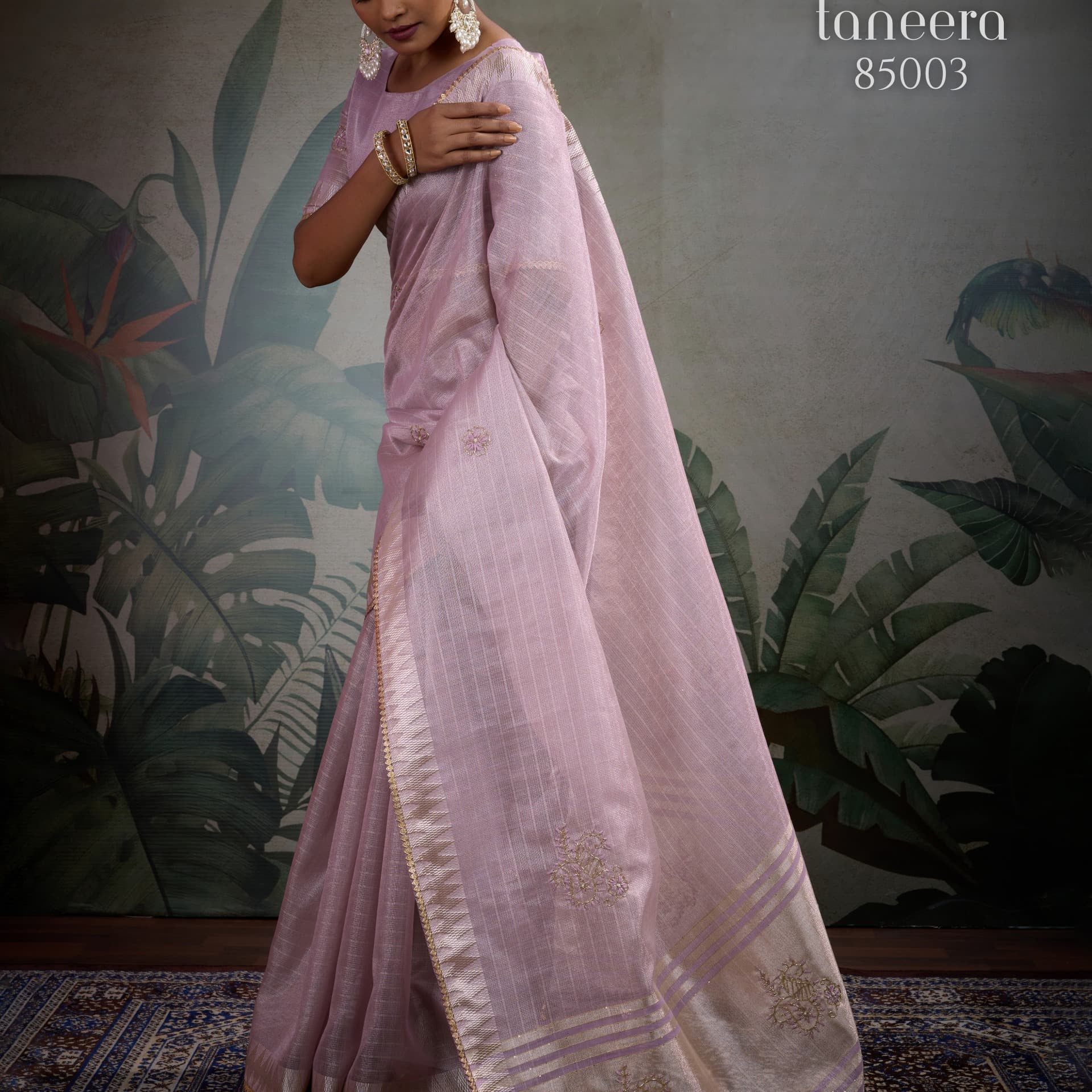 Taneera Finesse Linen Saree