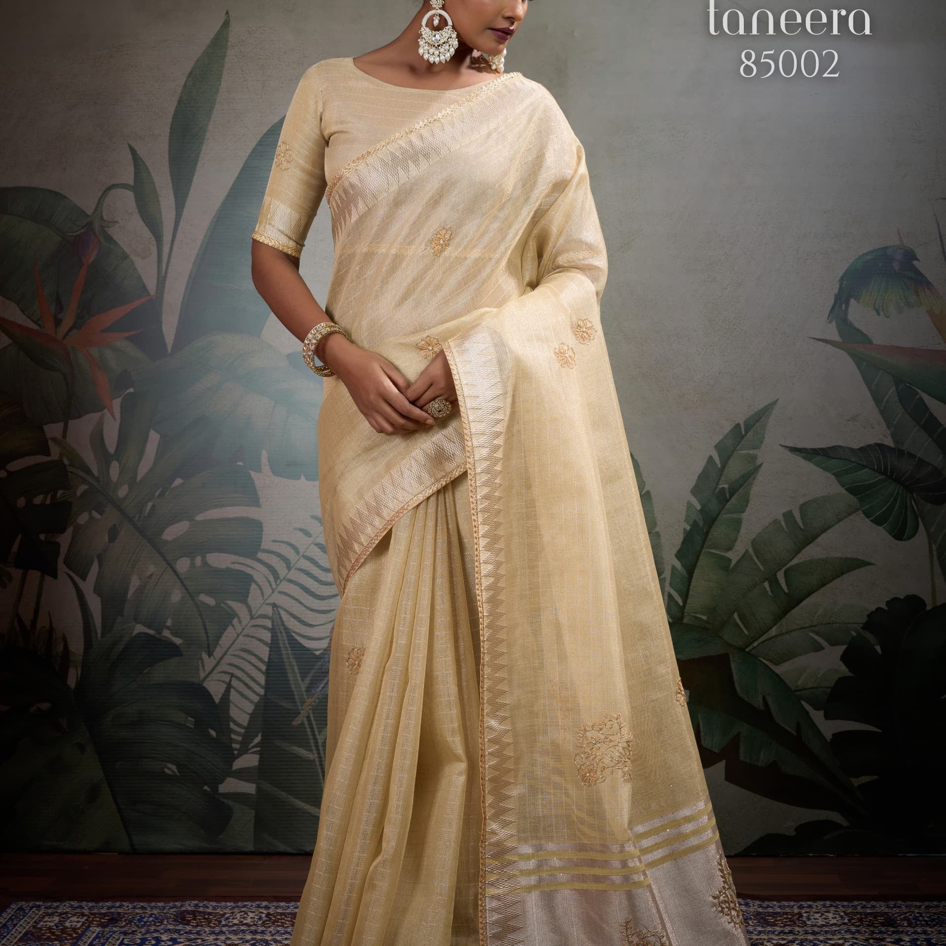 Taneera Finesse Linen Saree