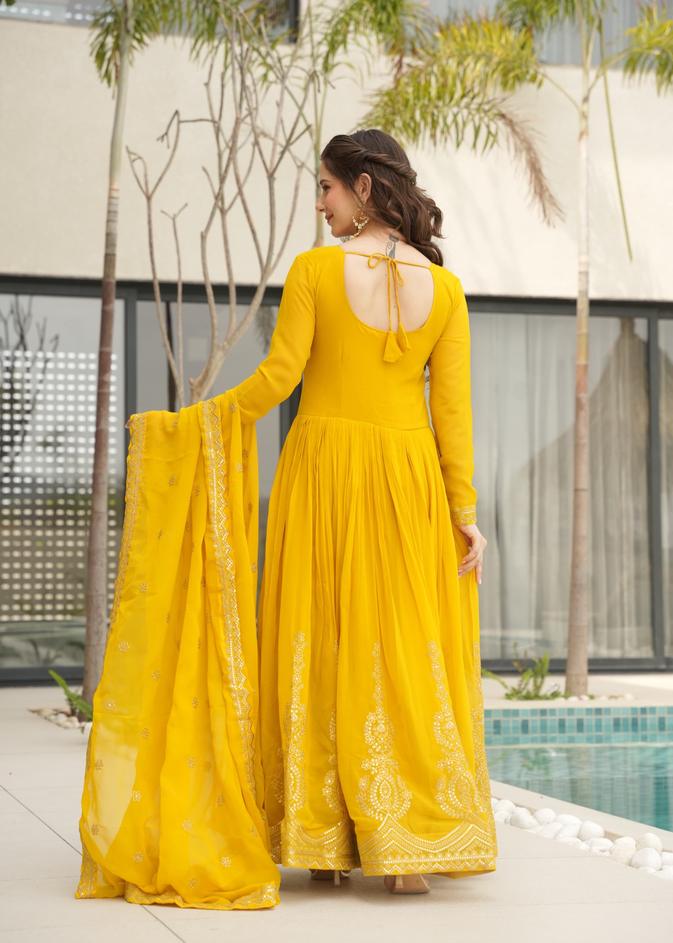 PREMIUM DESIGNER READYMADE GOWN