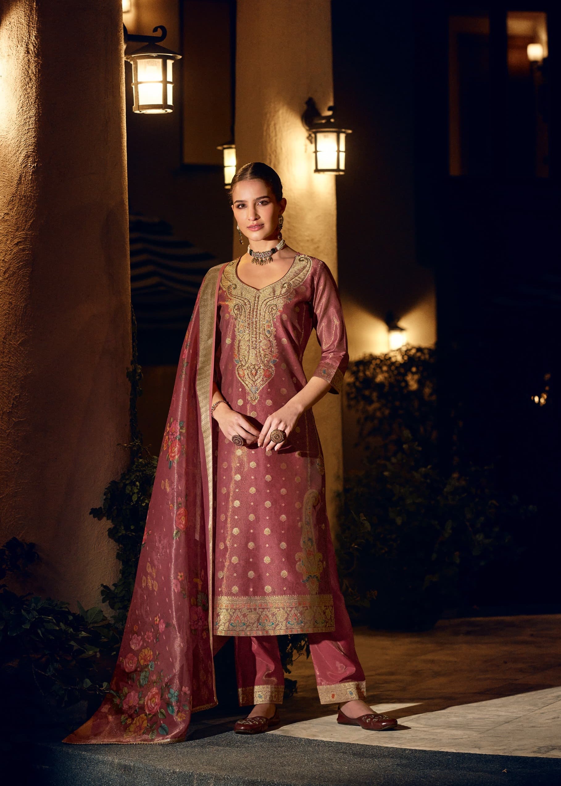 Faridan Exclusive Handwork Suit