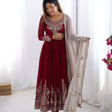 Heavy Designer Party Wear Look Gown