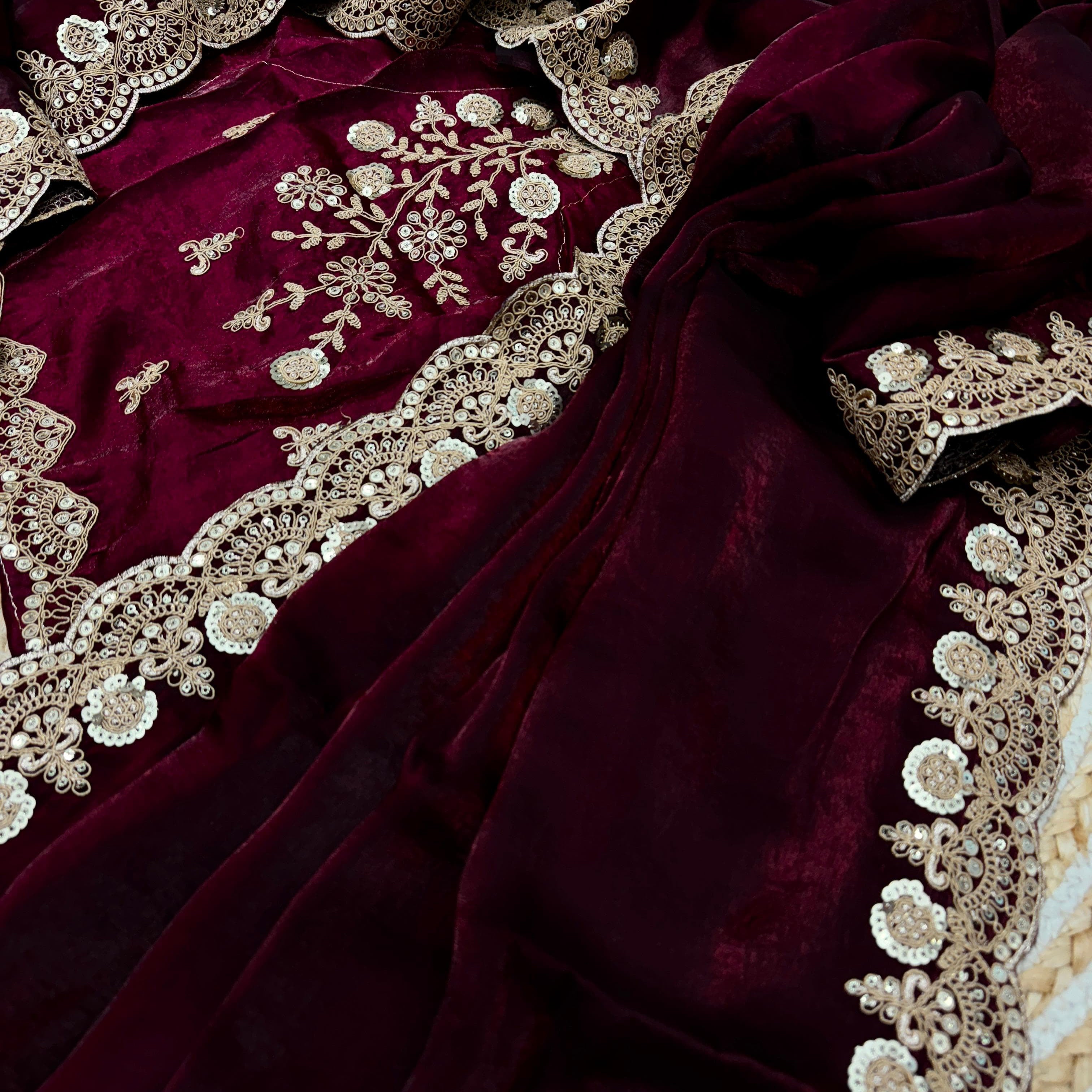 Exclusive Heavy Space Silk Saree