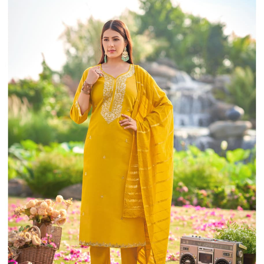Dilbara Stunning Straight Suit