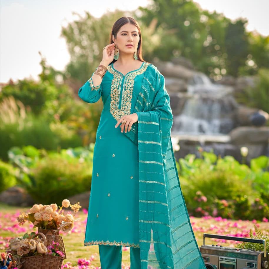 Dilbara Stunning Straight Suit
