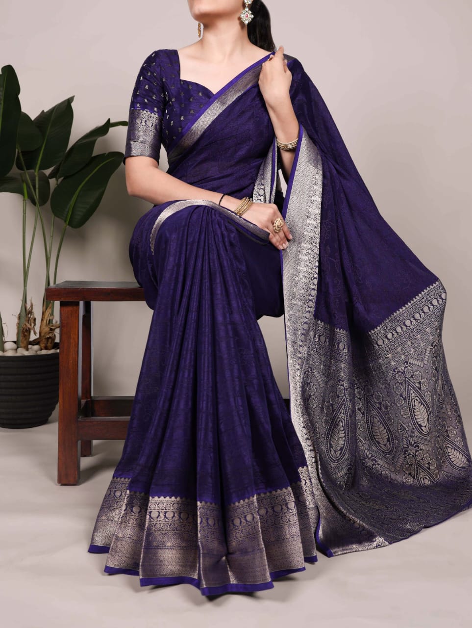 Charming Zari Weaving Saree