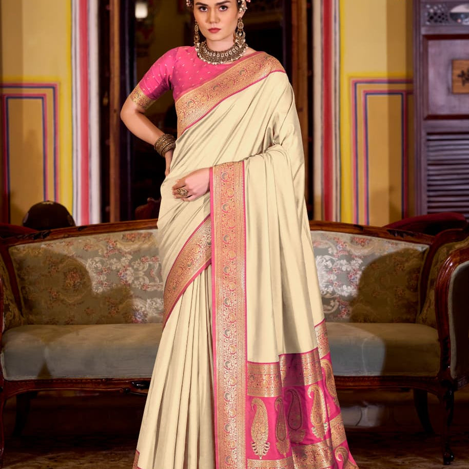 Wonderful Lehender Soft Silk Saree
