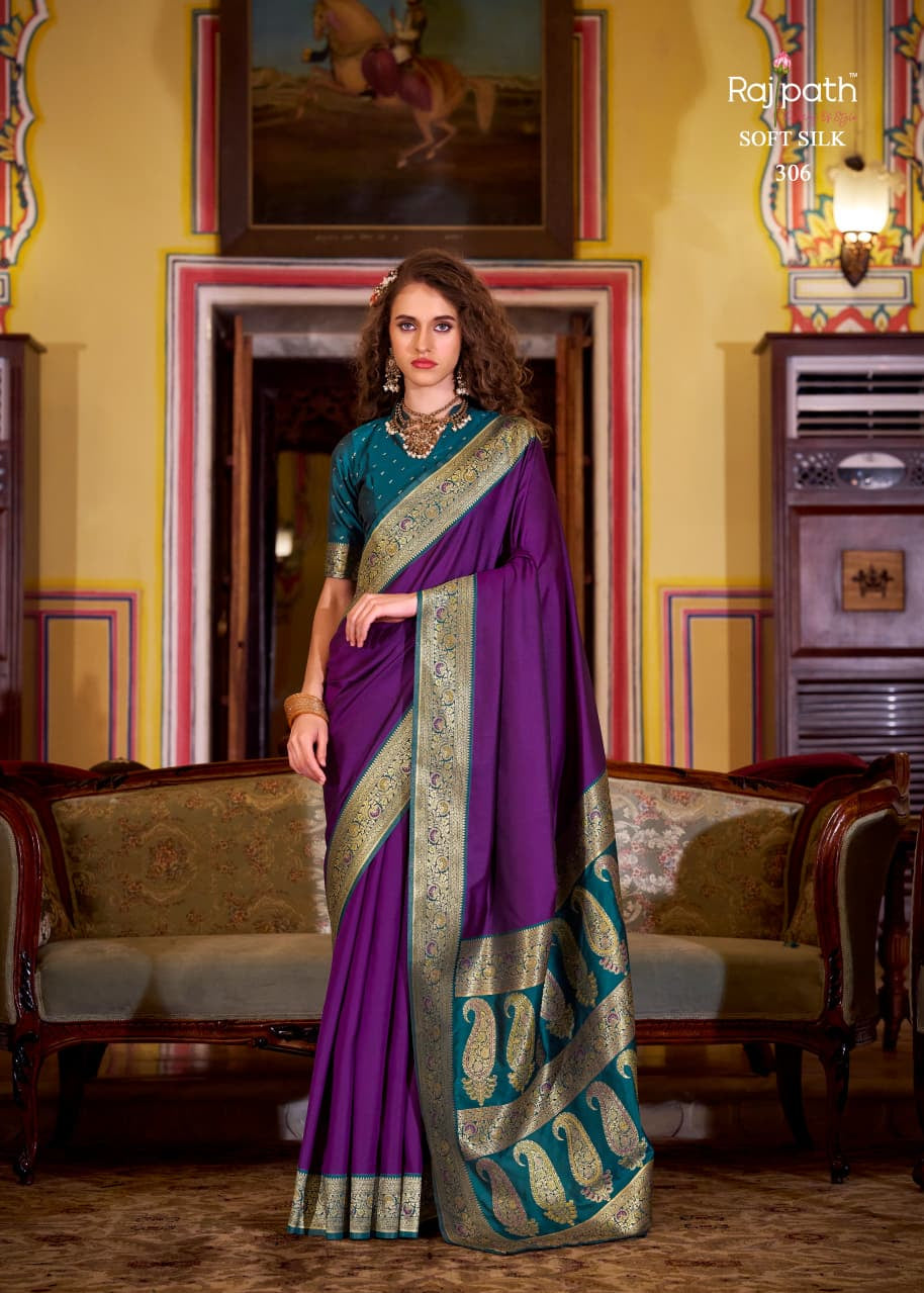 Wonderful Lehender Soft Silk Saree