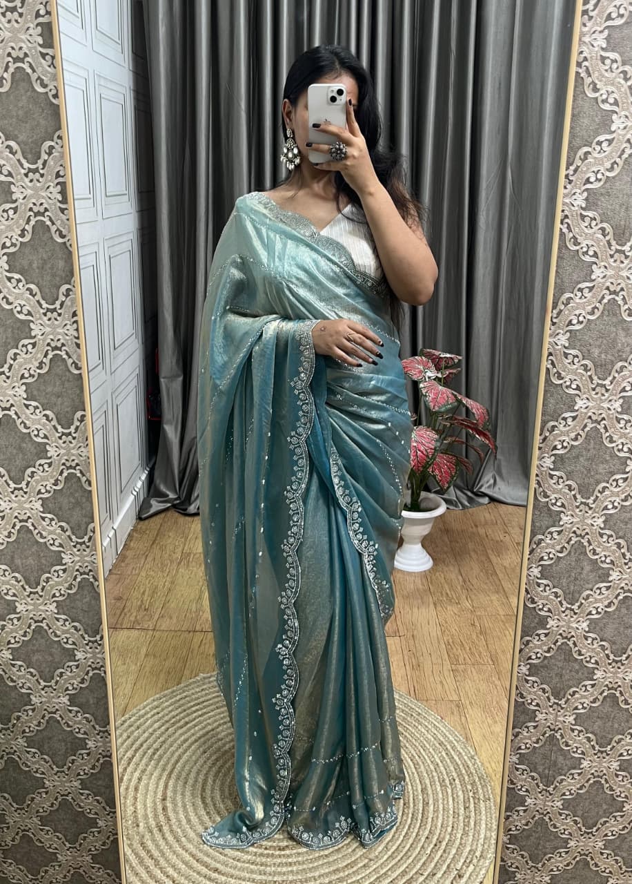 Pretty Fendy Jarkan Dimond Saree