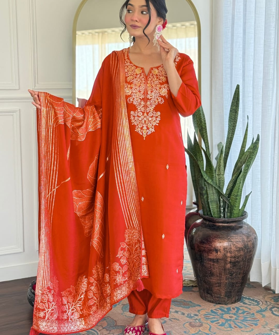 Heavy Roman Silk Straight Suit