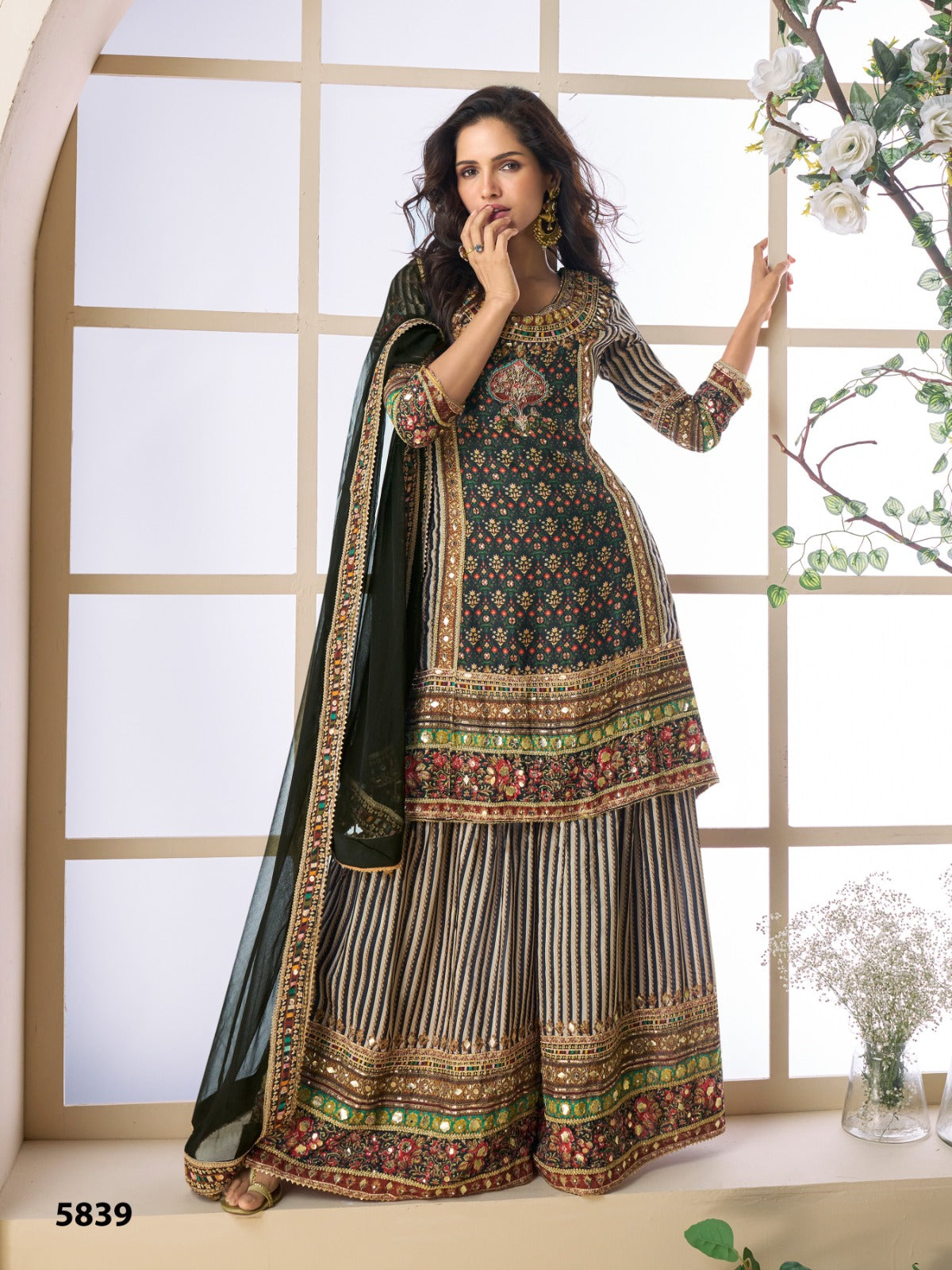 Reshmi Natural Creap Pakistani Suit