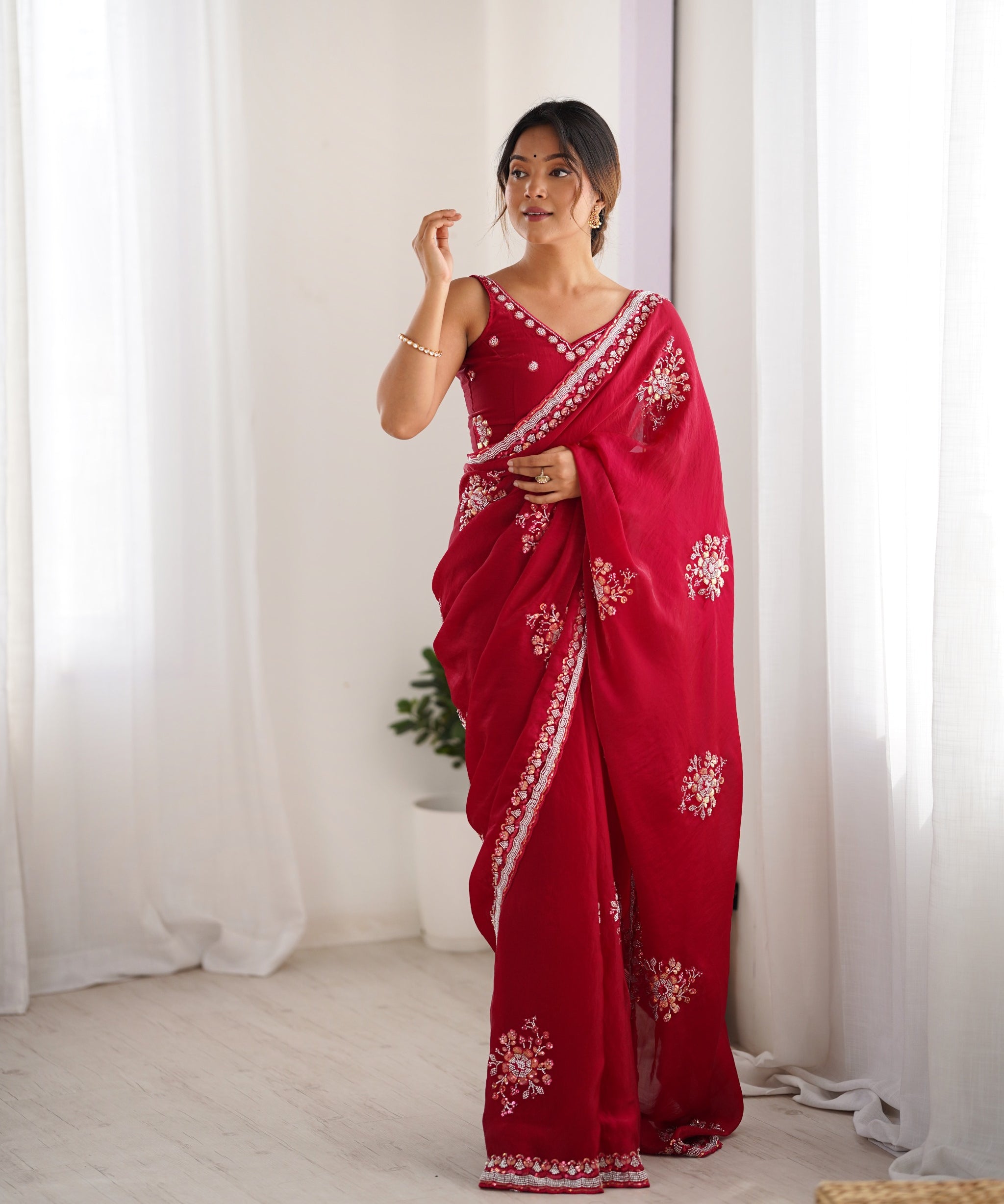 Glamorous Space Silk Saree