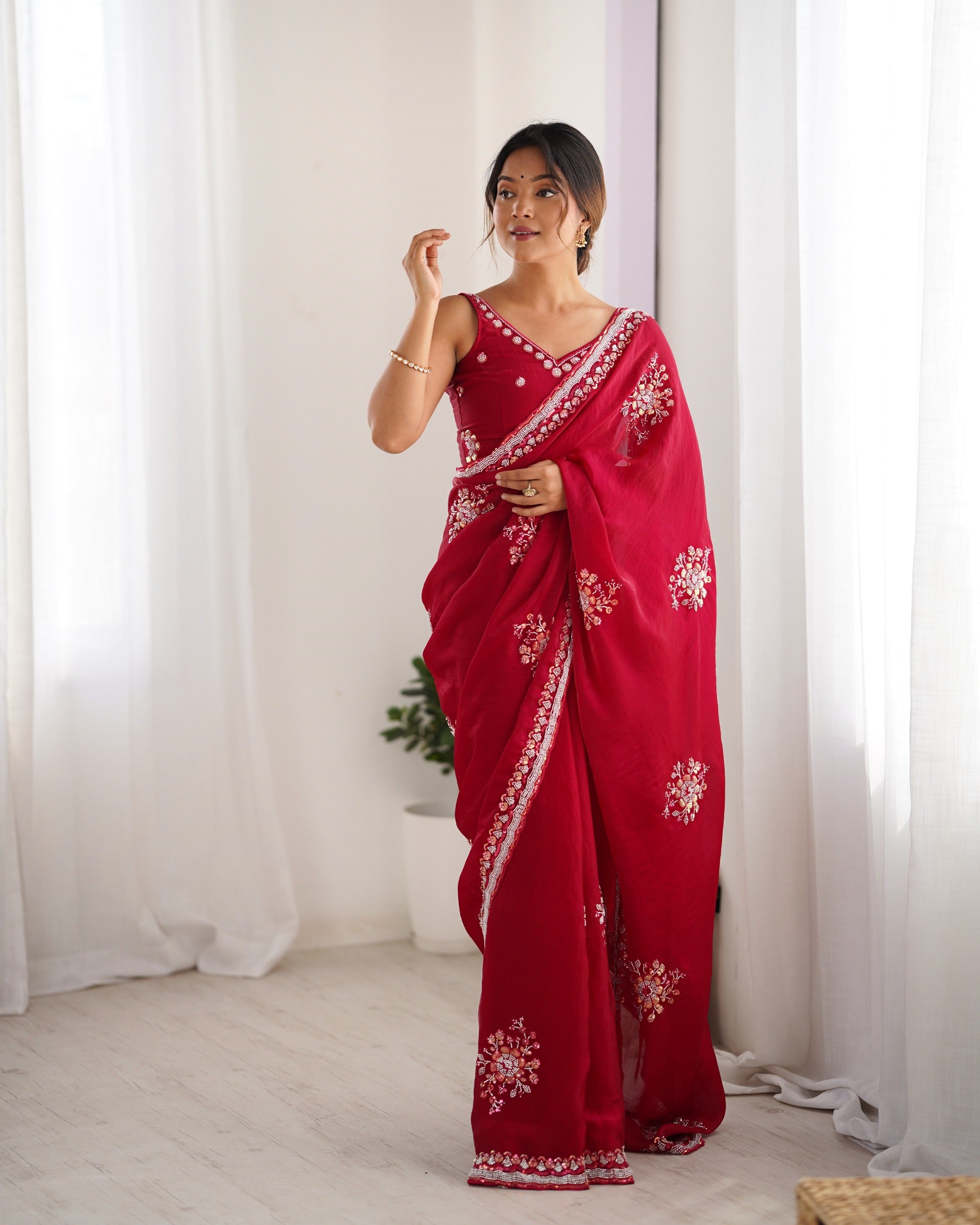 Glamorous Space Silk Saree