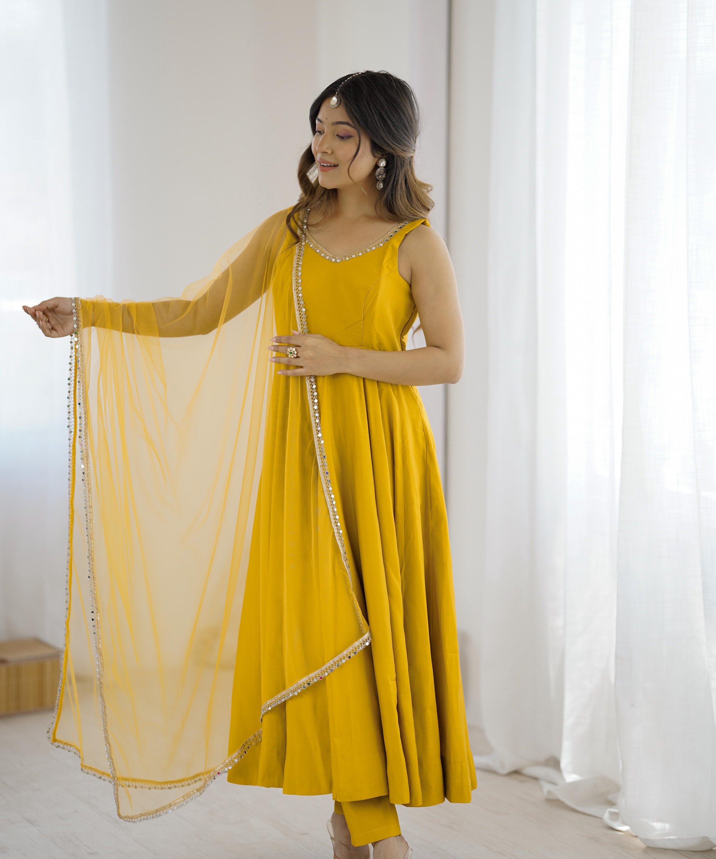 Stylish Exclusive Roman Silk Gown
