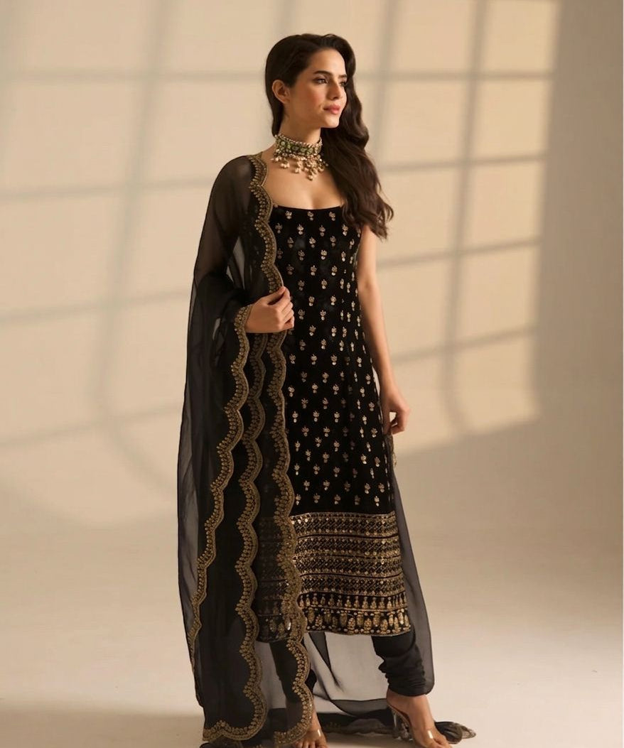 Zoya Roman Glass Straight Suit