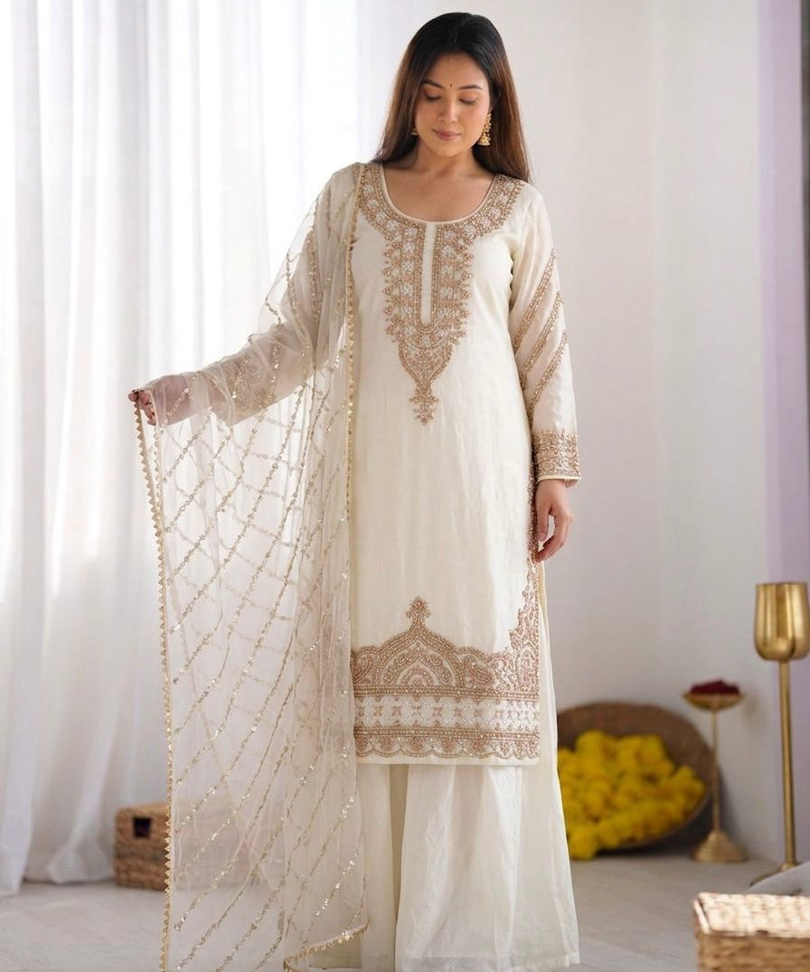 Designer Partylook Fendy Silk Suit