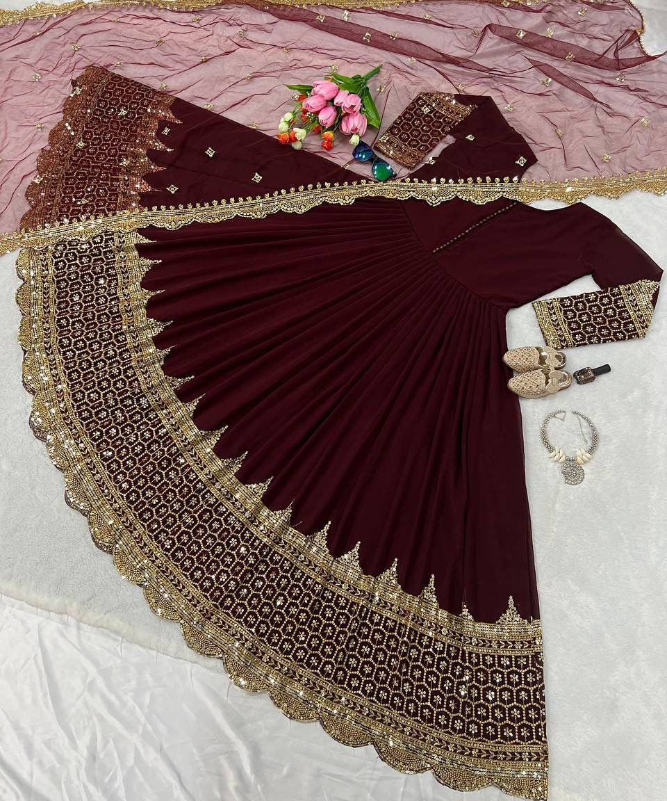 HIT DAMAN GOWN
