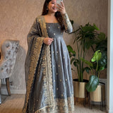 ranso hit gown