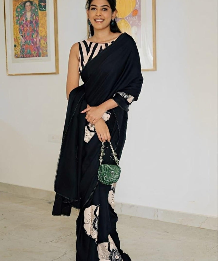 elegance Checkered Viscose Georgette Saree