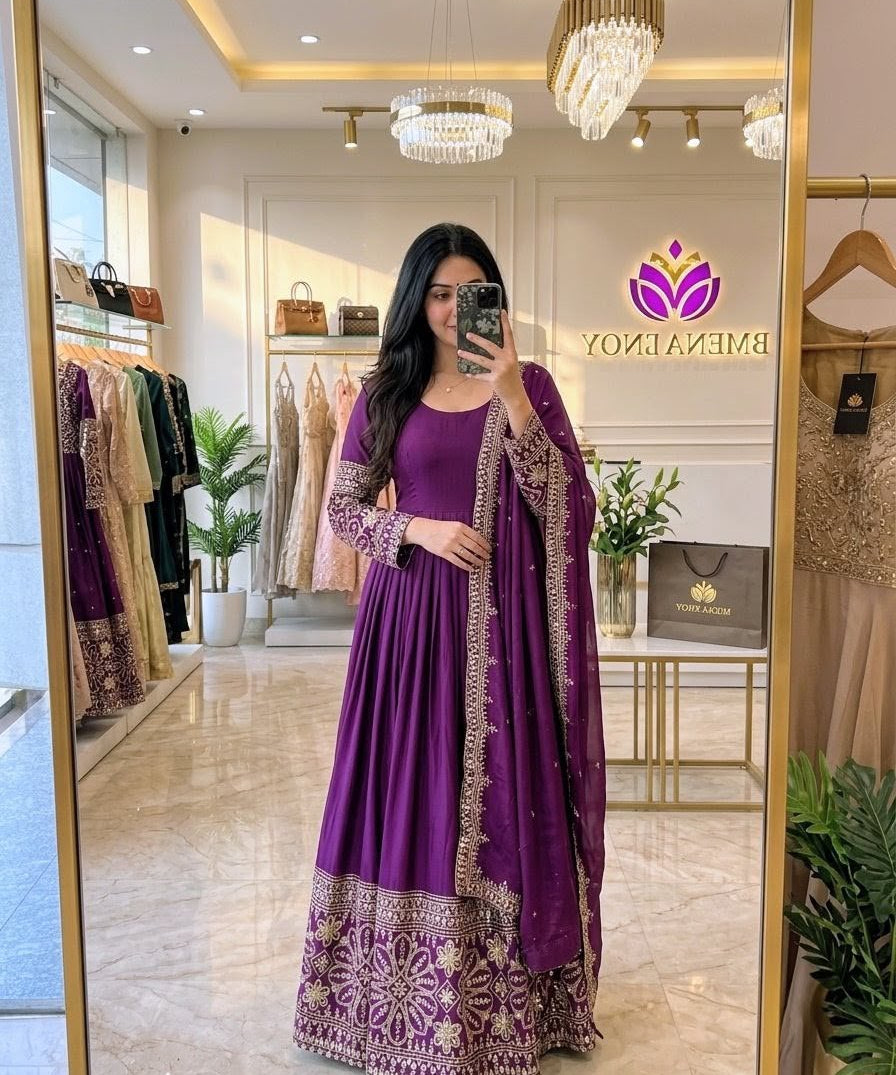 Launching New Design Trending Cinon Silk Gwon