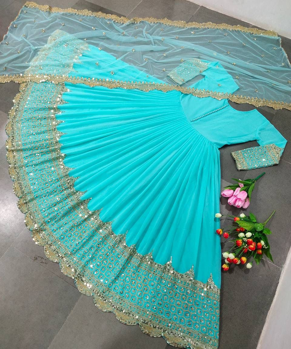HIT DAMAN GOWN