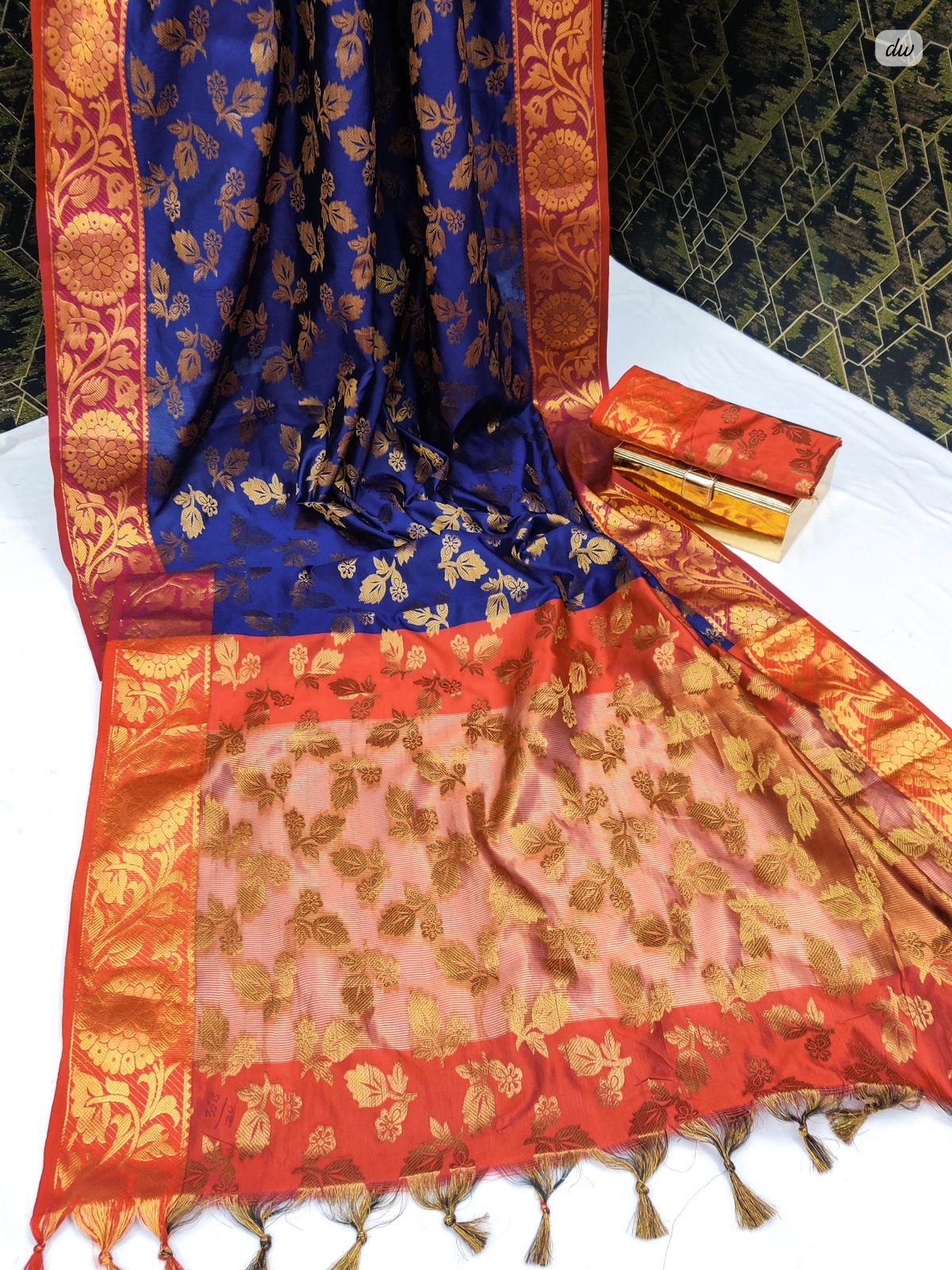 Beautifull Banarasi Silk Saree