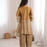 Classic Twotone Line Tissue Suit