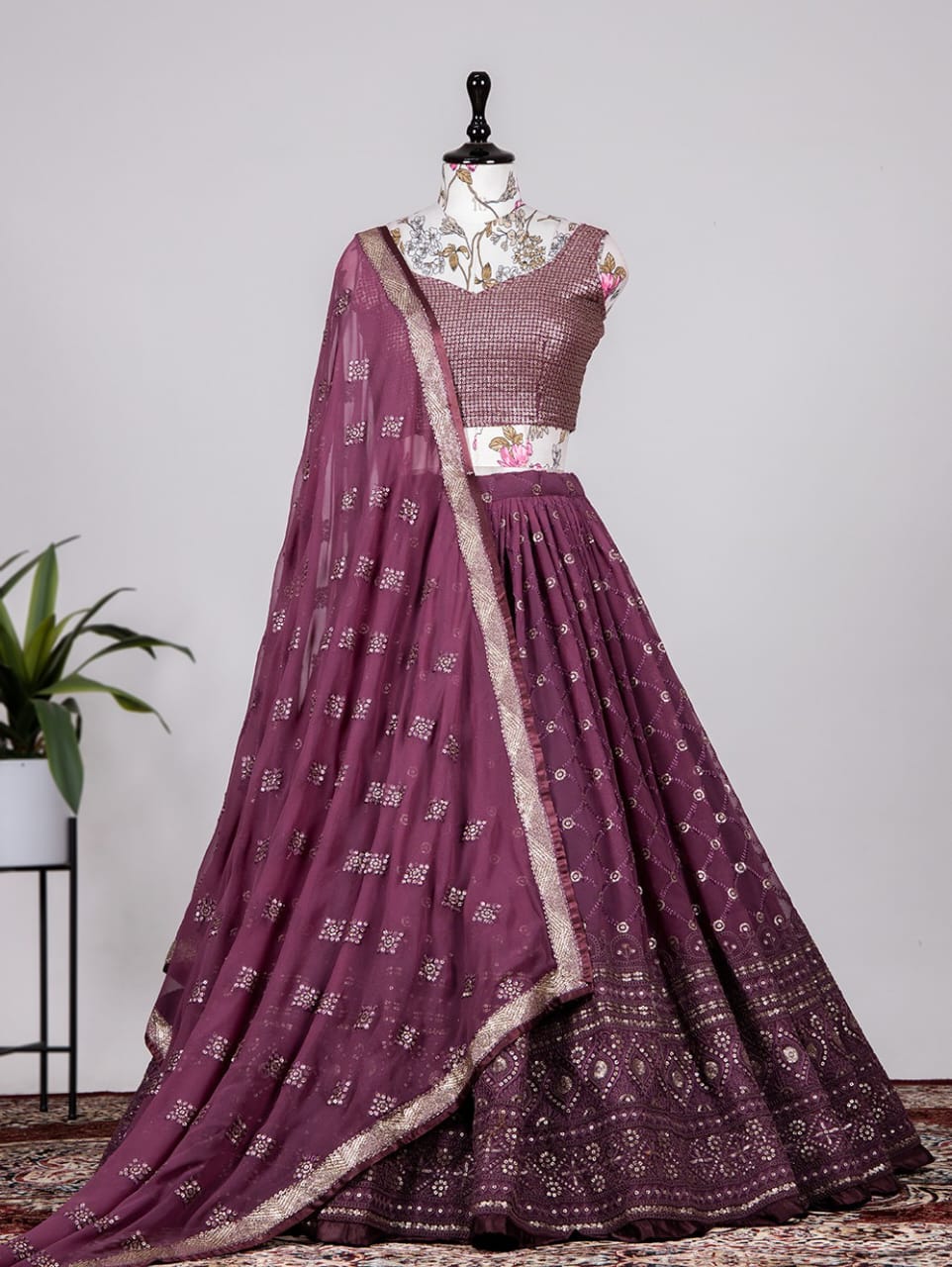 presence of Elegant Lehenga Choli