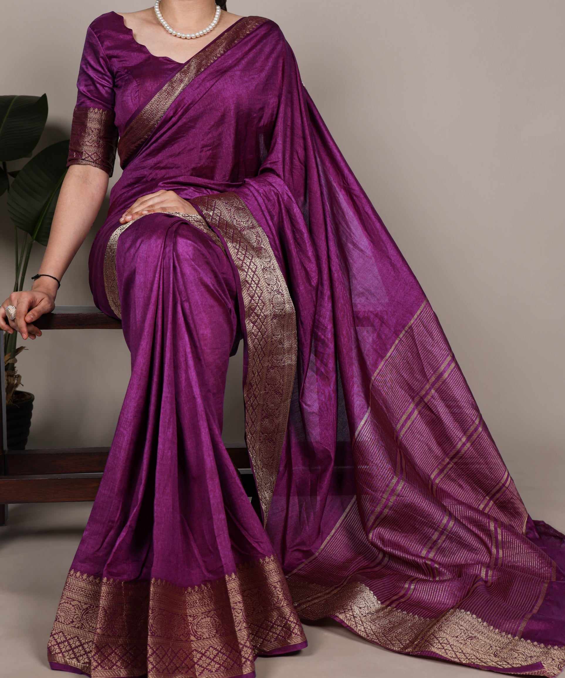 Royal Naylon Dola Silk Saree