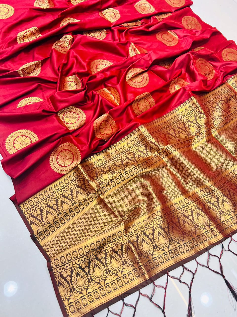 Beautiful Soft Chakrani Silk sareeGolden