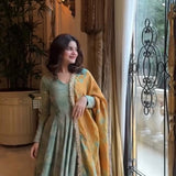 Heavy Designer Party Wear Look Gown