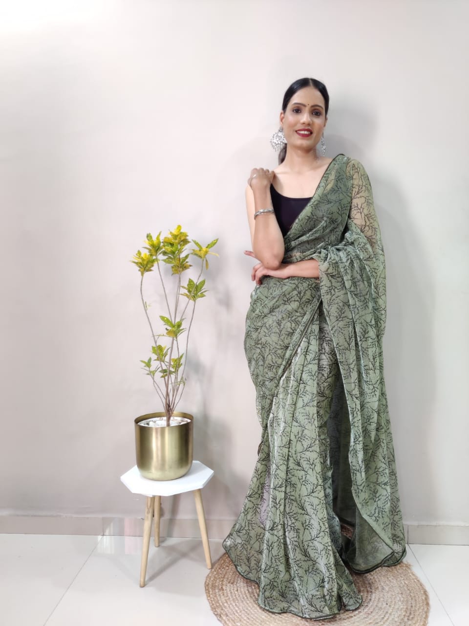 Launching New beautiful embrace Saree