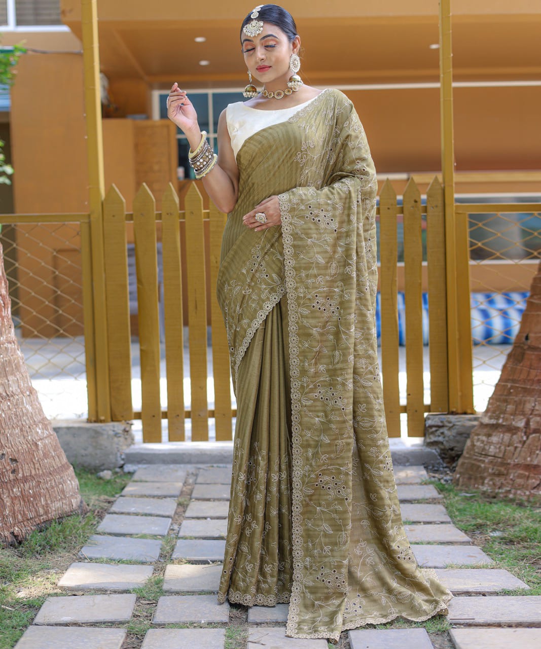 Pure Soft Silk Thread Work Saree