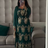 Trendy Partywear Pakistani Suit